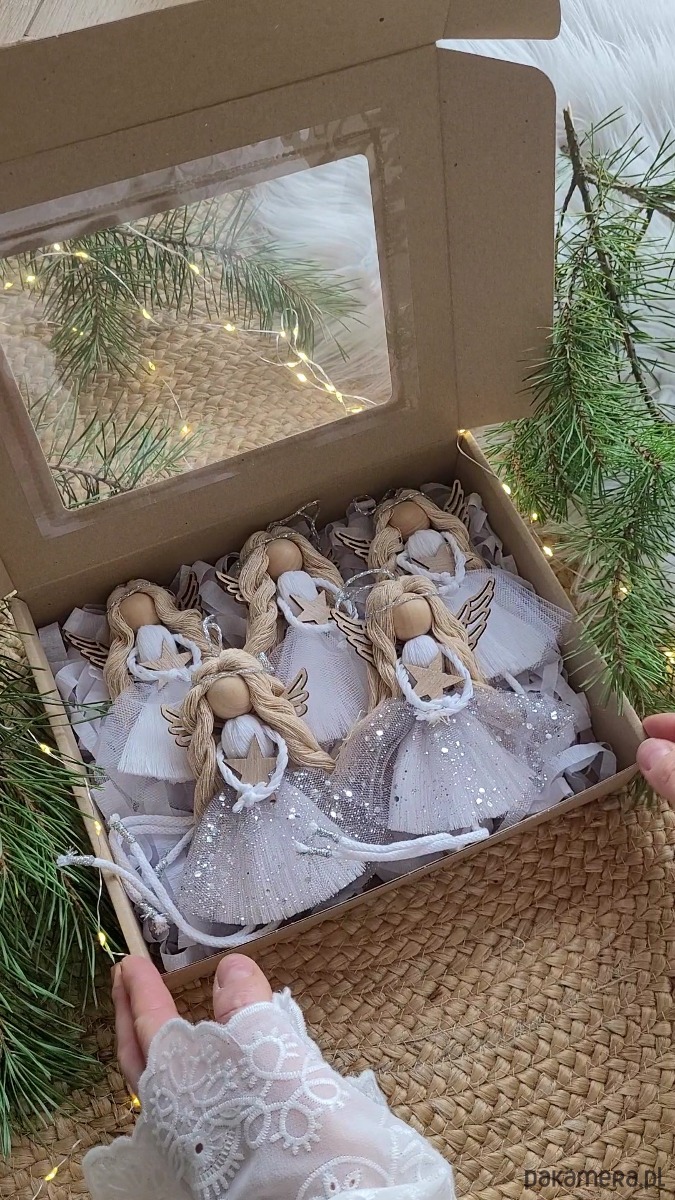ozdoby choinkowe Świąteczny box aniołki na choinkę boho białe, srebrne 5 sztuk 2