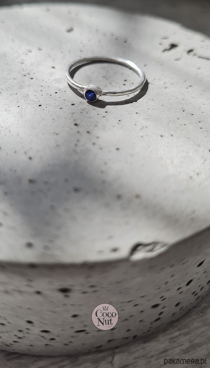pierścionki srebrne Pierścionek z szafirem na wymiar - srebro 3
