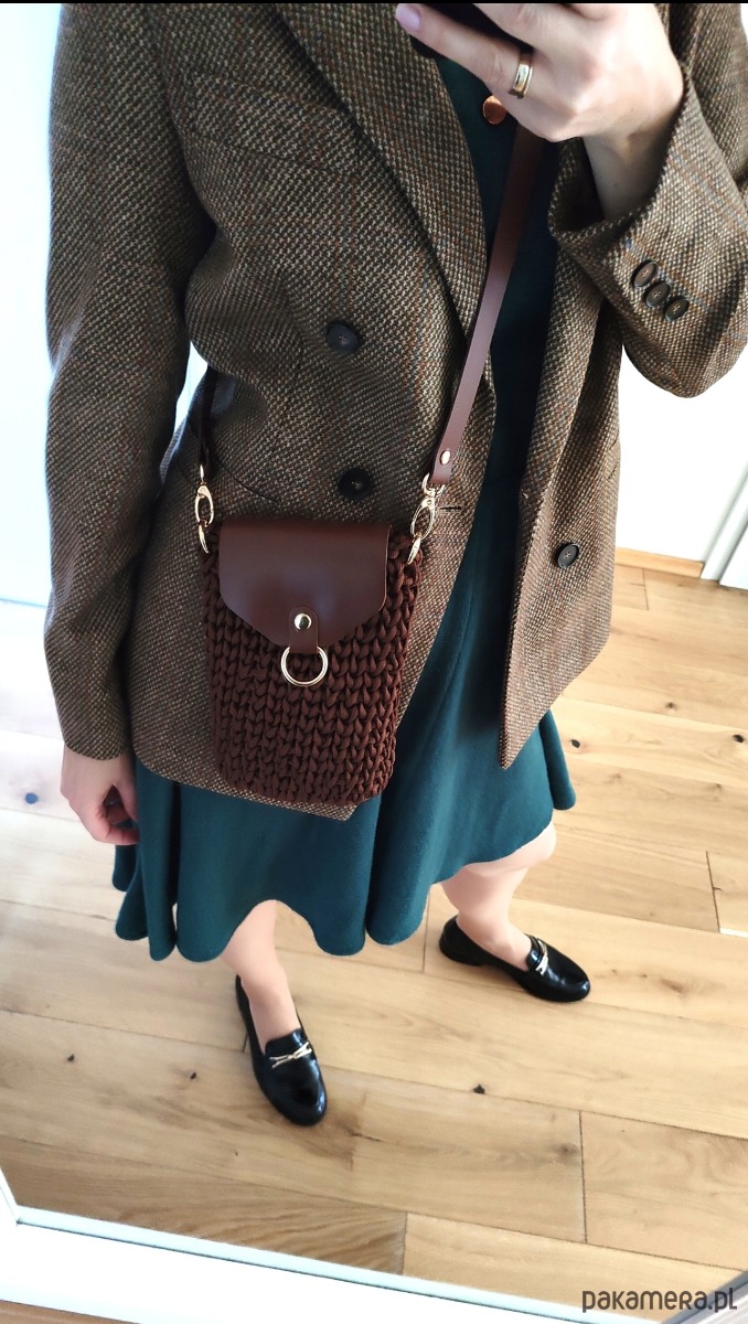 torebki mini Mini Bag Craftbags - czekoladowa z koniakową klapką 2