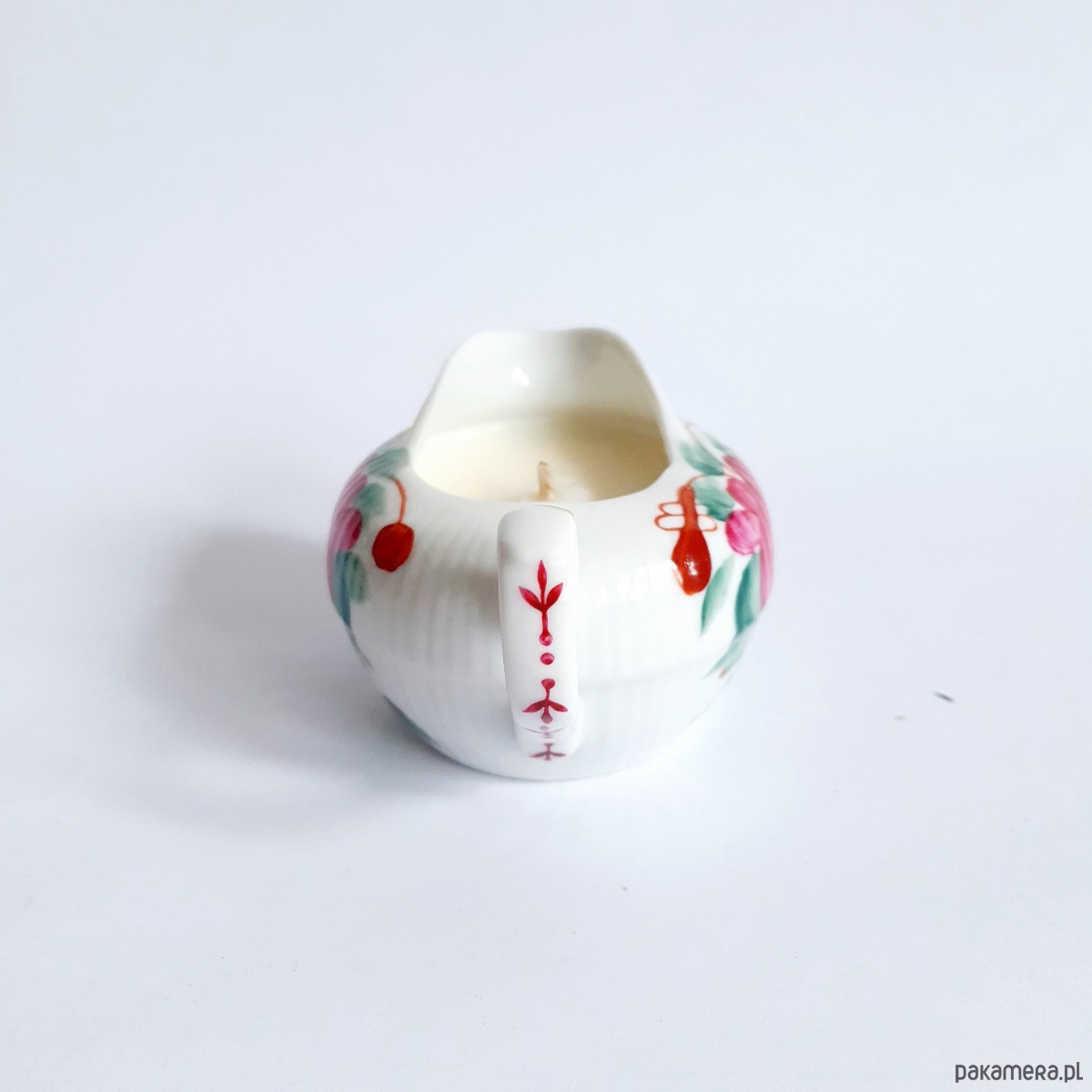 świeczniki i świece Świeca sojowa w zabytkowym mleczniku - ręcznie malowany 1