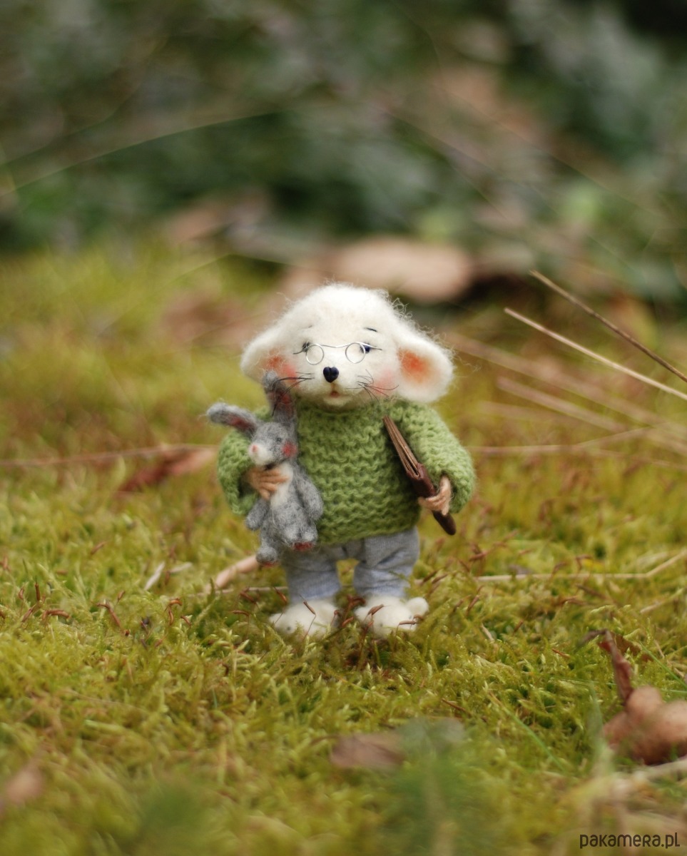 figurki i rzeźby Mała Mysz Mądrala 2