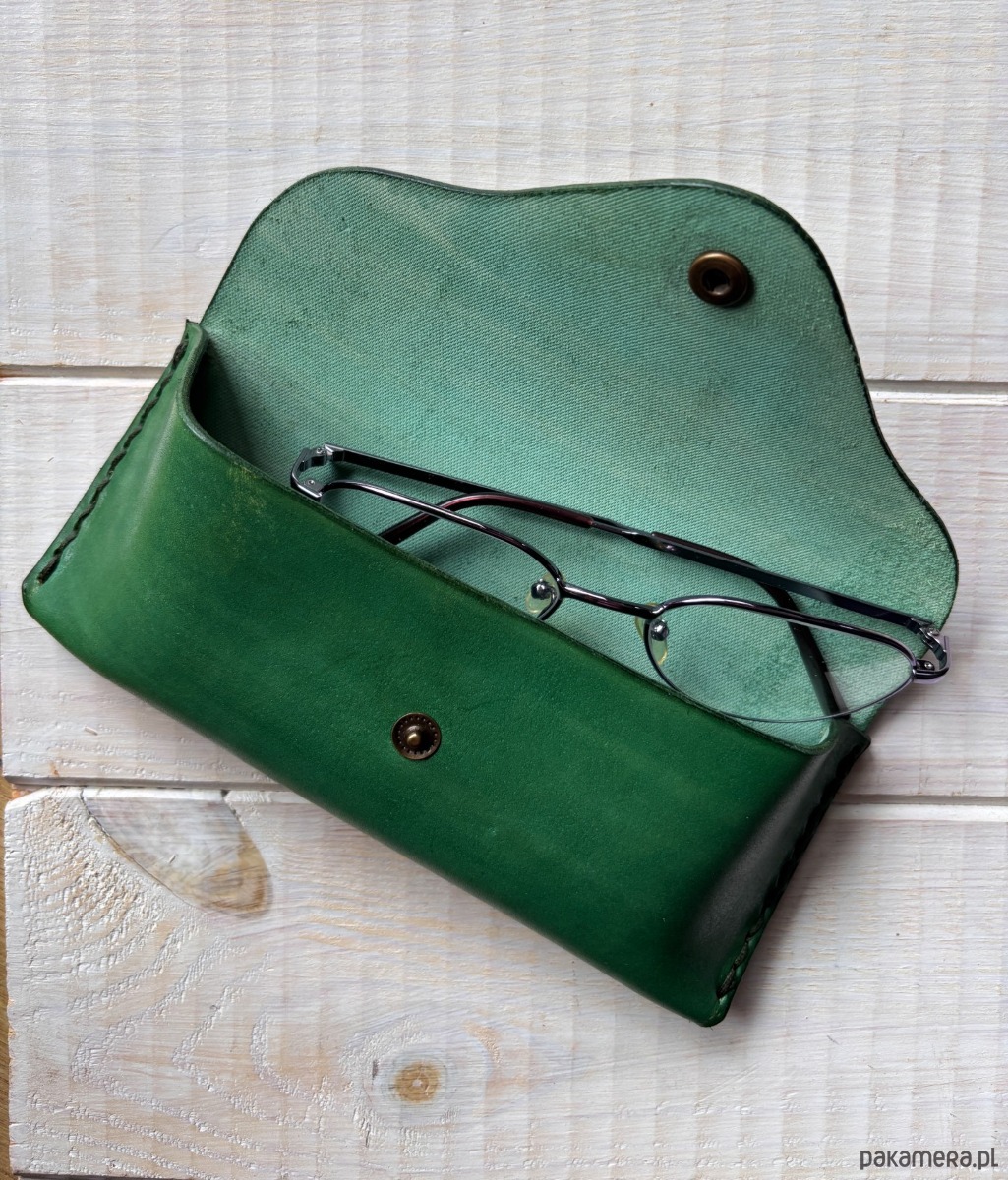 okulary damskie Etui na okulary ze skóry zielone 1