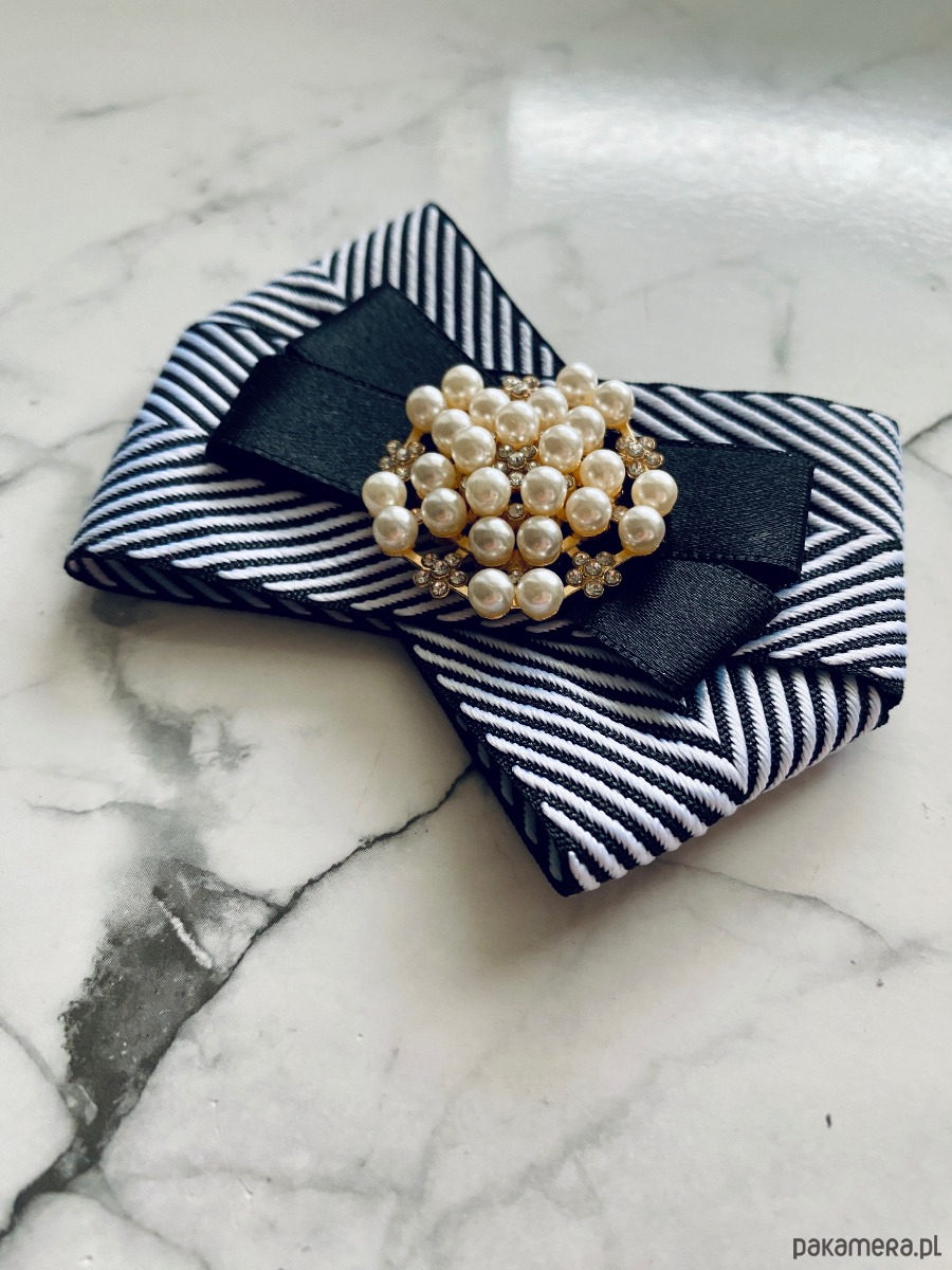 broszki Black & White Brosza   z perłami  NEW 8