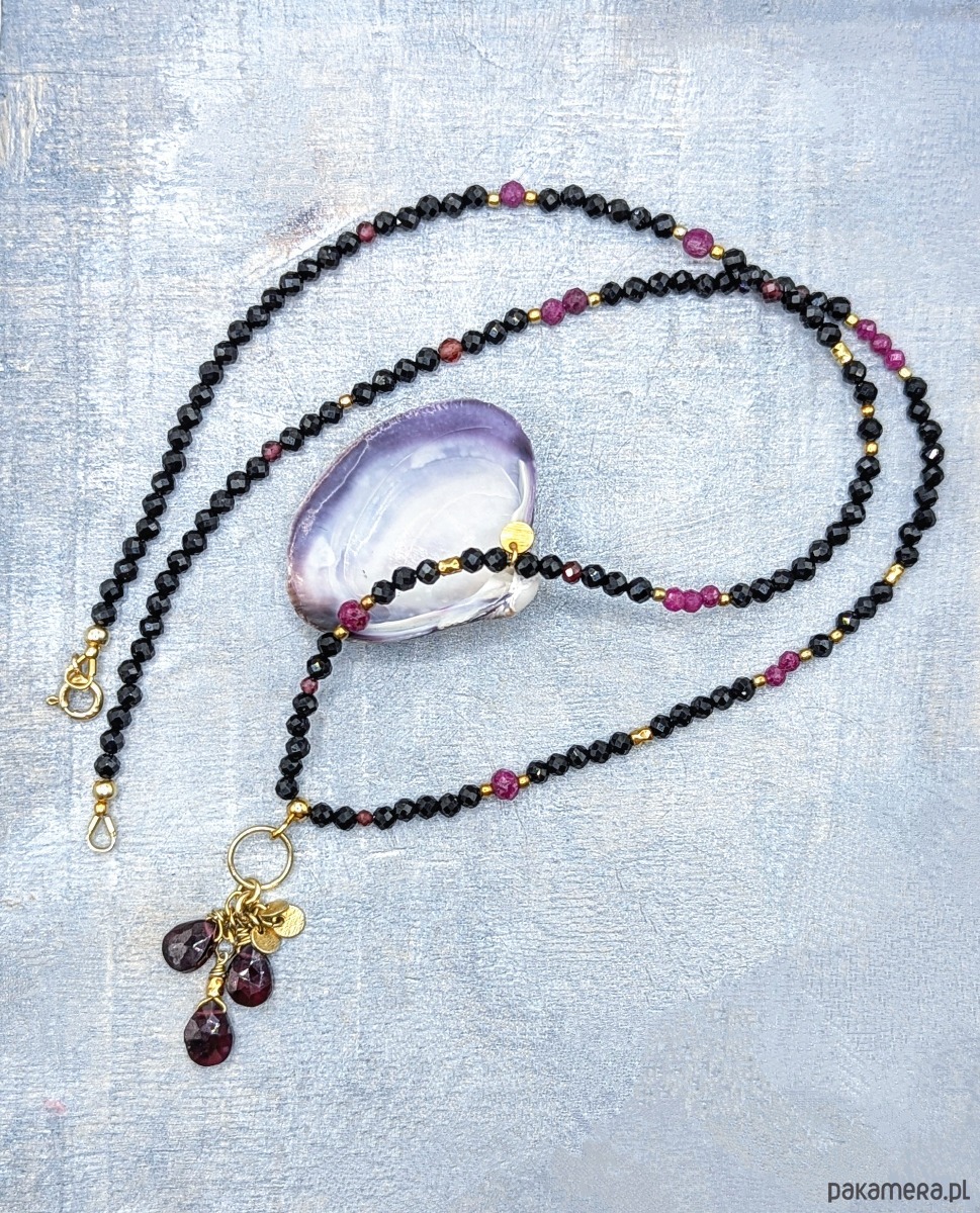 wisiory Naszyjnik z granatami i rubinami 1