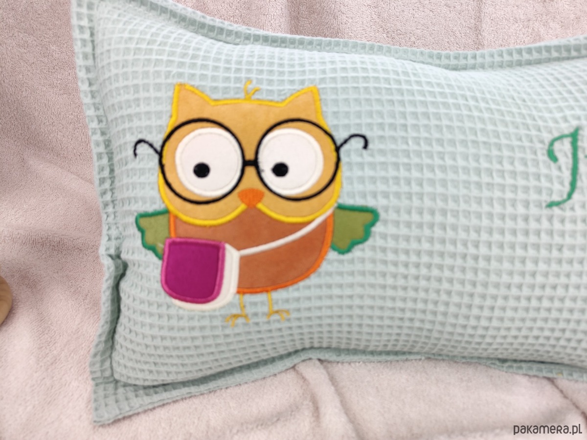 poduszki do pokoju dziecka Personalizowany prezent dla dziecka - imienna poduszka z sową 1