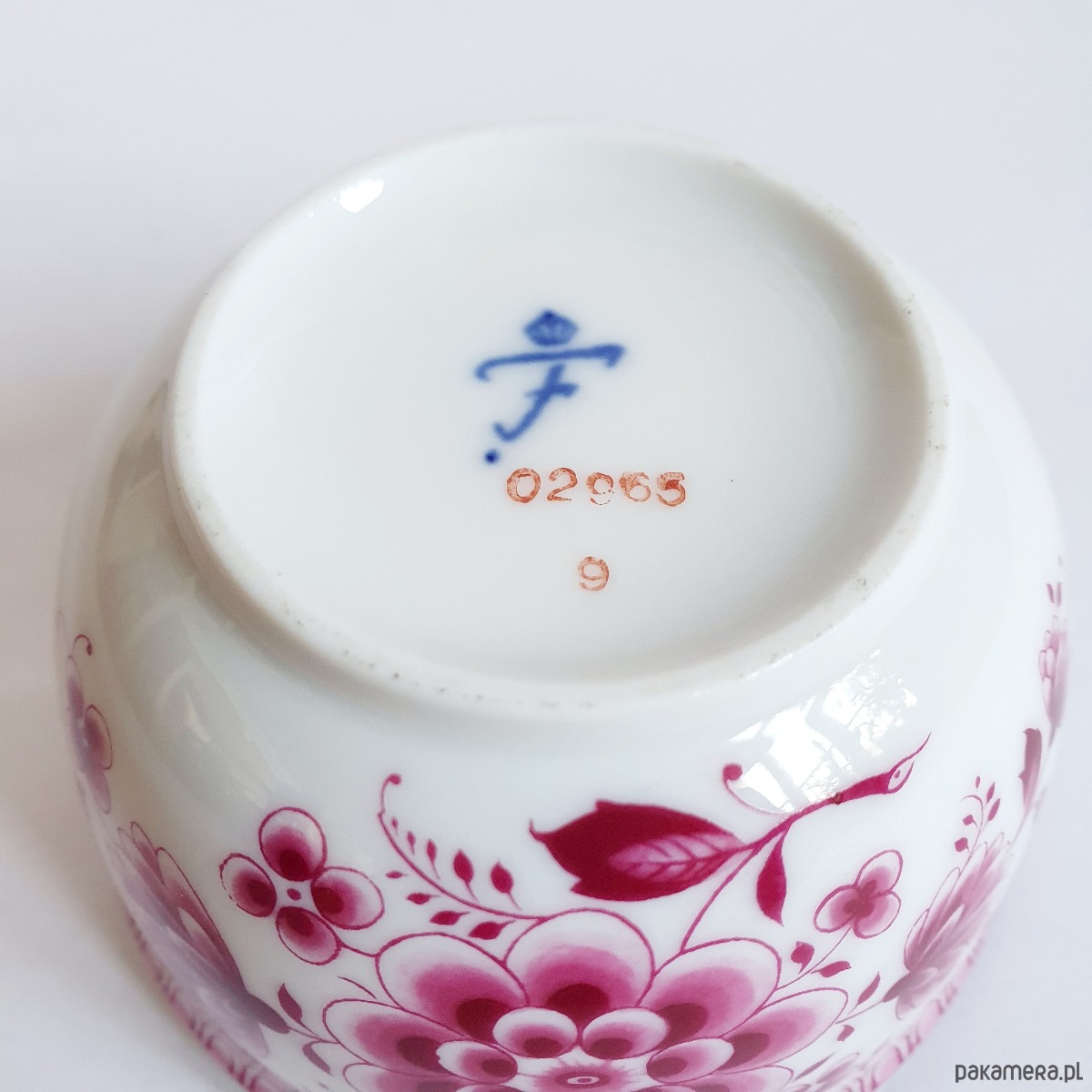 świeczniki i świece Świeca sojowa w zabytkowej miseczce 2