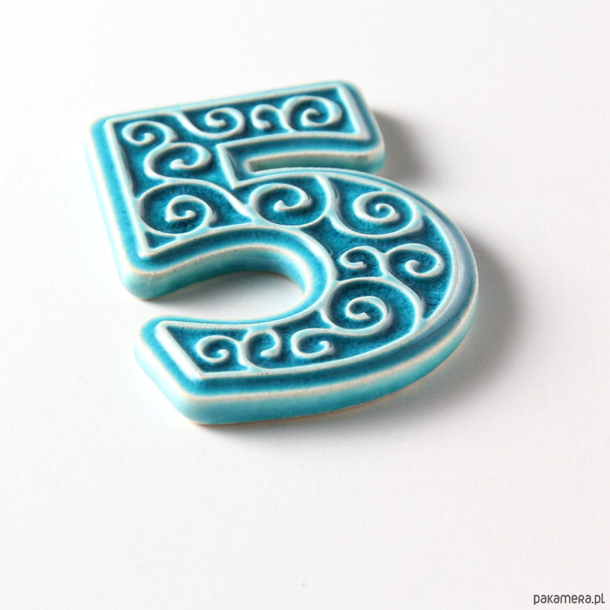 napisy dekoracyjne i tabliczki Numer mieszkania - ceramiczna cyfra 5 turkusowa, wys.8 cm 1