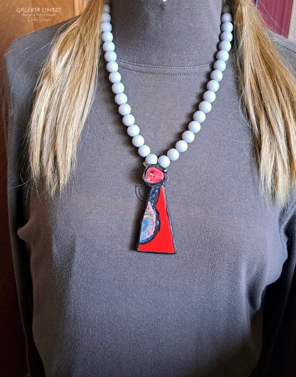 wisiory Koral i ręcznie malowana ceramika w wyjątkowym naszyjniku handmade prezent lux 1