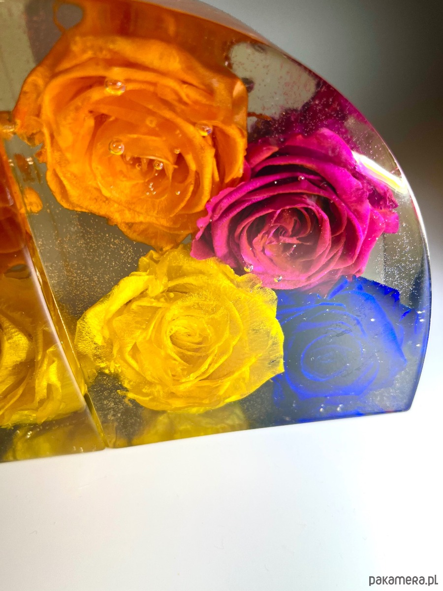 zakładki do książek Podpórki do książek  z żywicy z wiecznymi różami 6