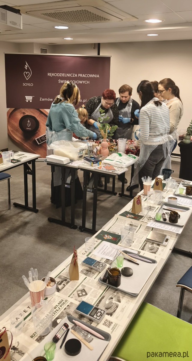 Warsztaty inne Warsztaty na Dzień Kobiet z tworzenia perfum 1