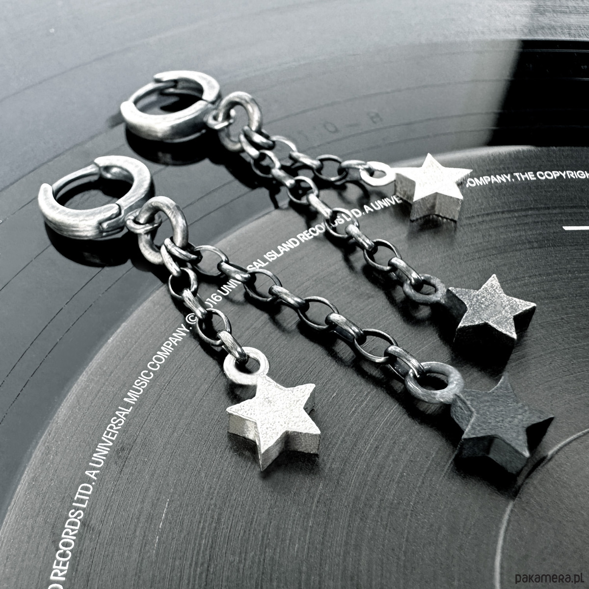 kolczyki srebrne Srebrne kolczyki mini Gwiazdki Rockstar, black and white 4