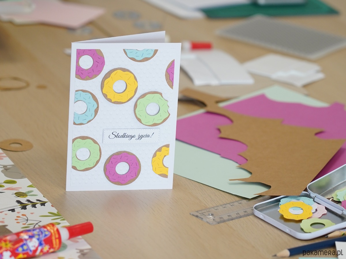 Warsztaty inne Tworzenie kartki okolicznościowej Pączki za pomocą maszyny do wycinania 1