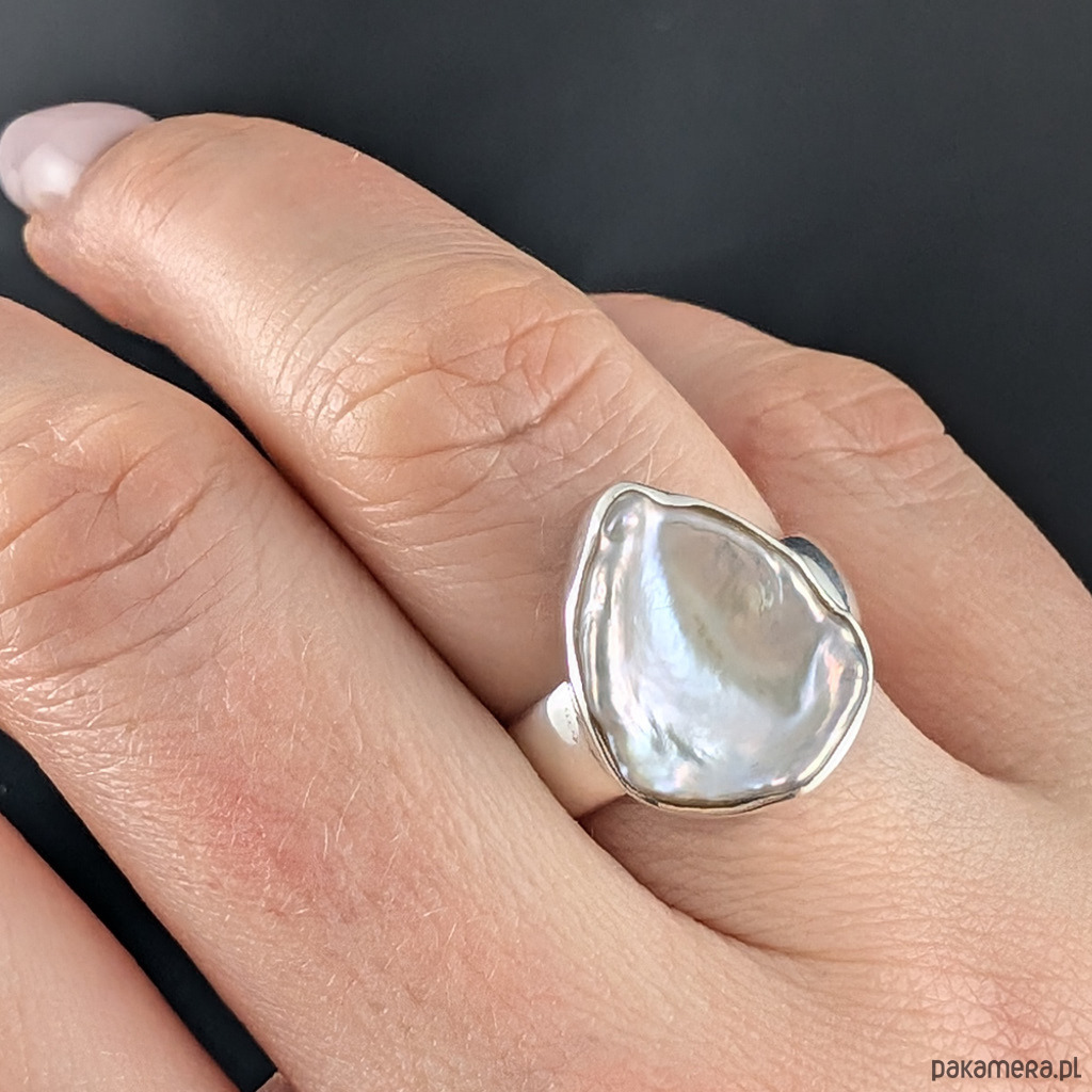 pierścionki srebrne Pierścionek surowy z perłą 3