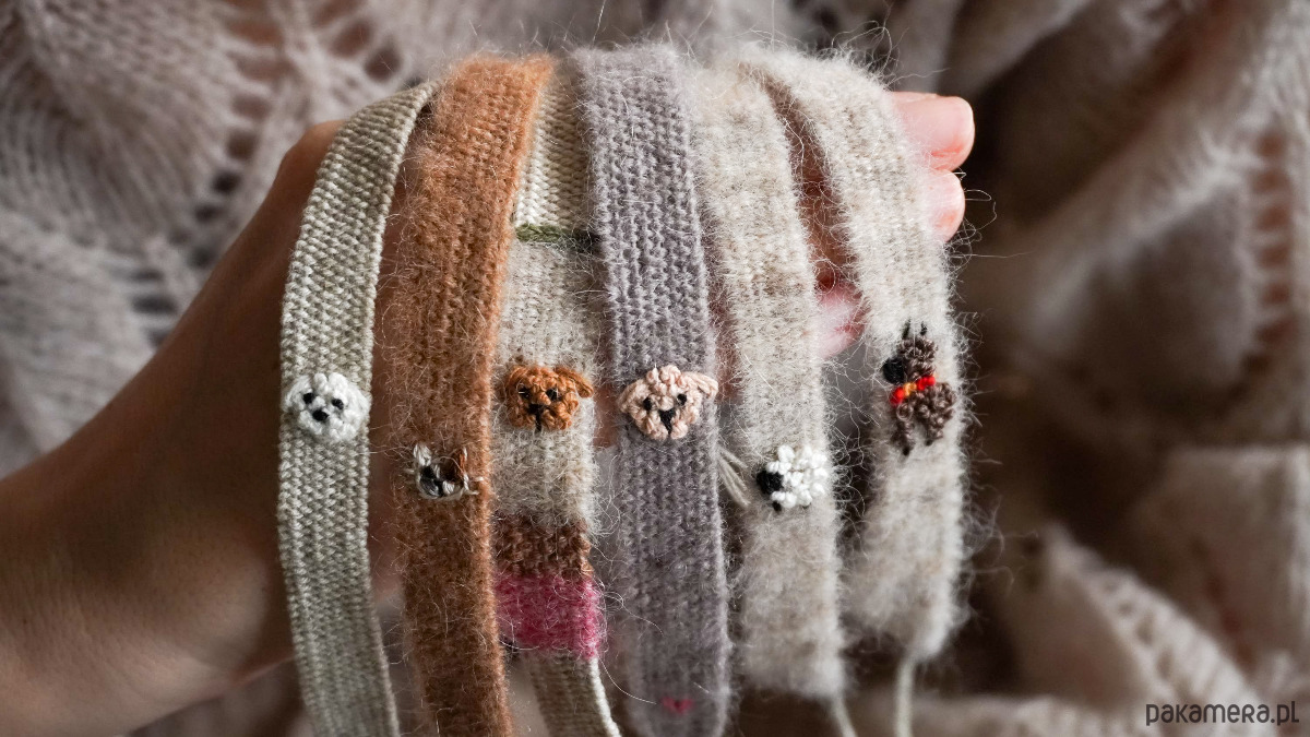 bransoletki na sznurku Unikatowa bransoletka handmade z haftowowanym pieskiem - maltańczyk 4