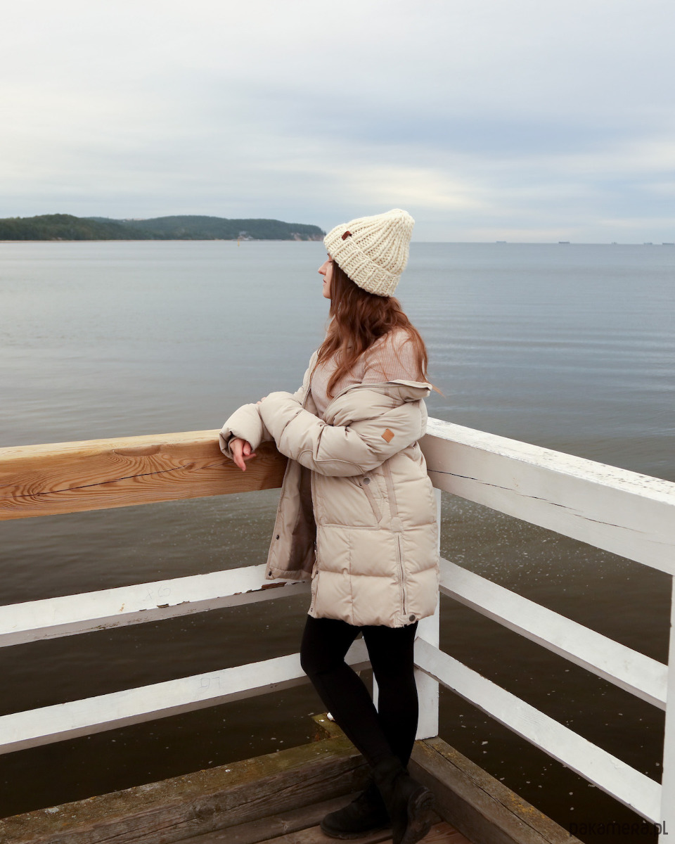 czapki damskie Klasyczna biała czapka oversize z grubej wełny 2