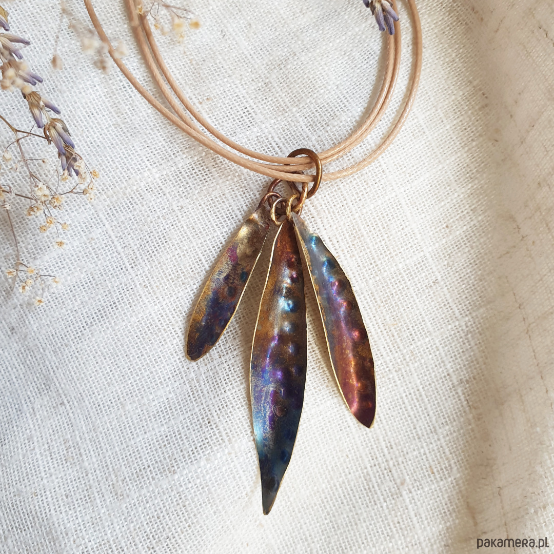 wisiory Wisior artystyczny mosiądz liście 2