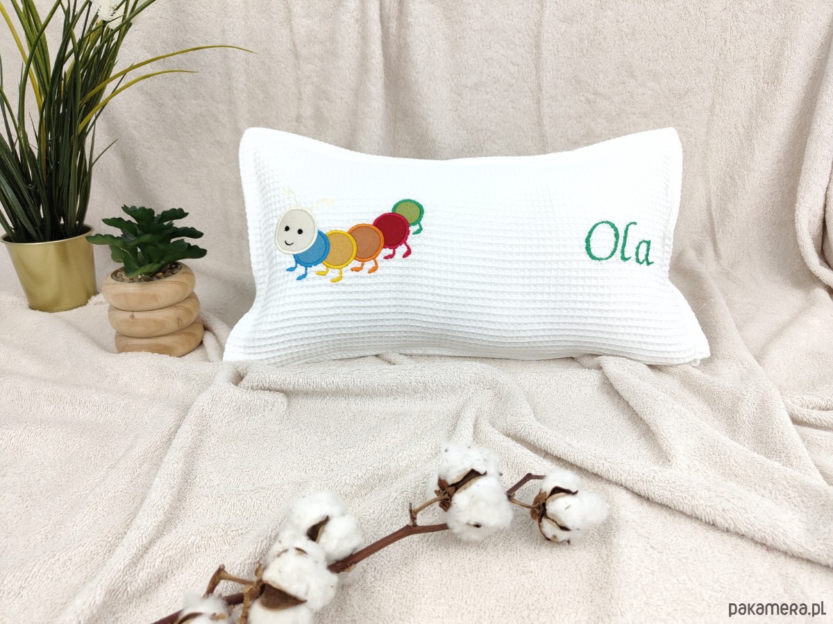 poduszki do pokoju dziecka Personalizowany prezent dla dziecka - imienna poduszka z gąsienicą 2