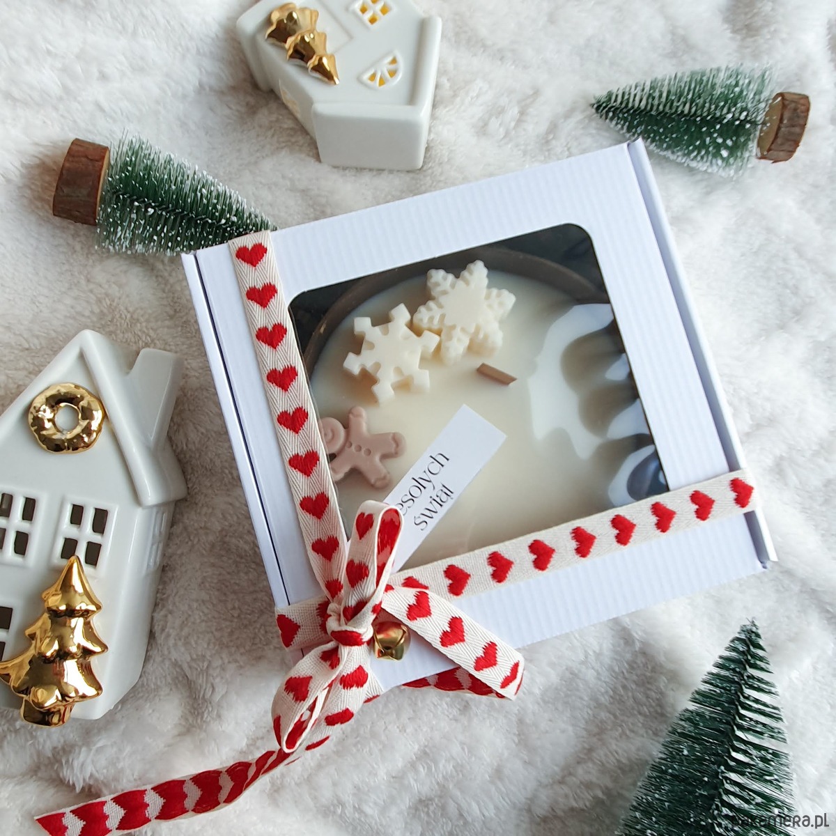 dekoracje świąteczne Świąteczna świeca sojowa w łupinie kokosa -bawełna 5