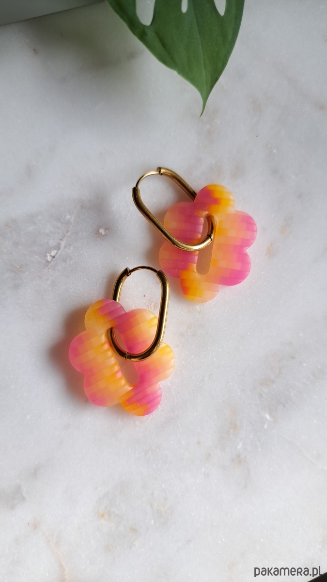 kolczyki z masy plastycznej Kolorowe kolczyki kwiatki, złote zapięcia 4