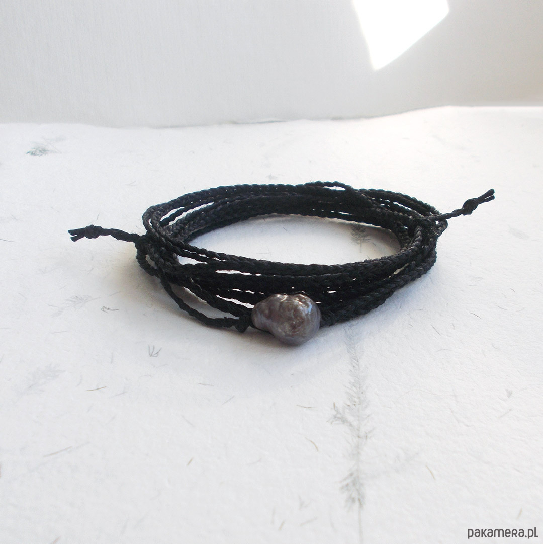bransoletki na sznurku NATURE Len czarny i stalowa perła Bransoletka 3