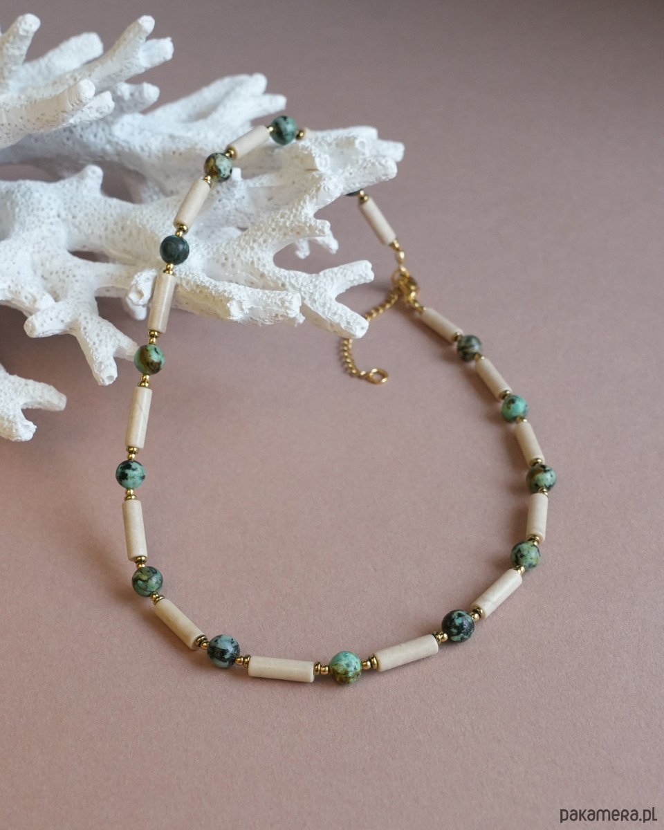chokery Beżowy naszyjnik choker z turkusem afrykańskim II 1