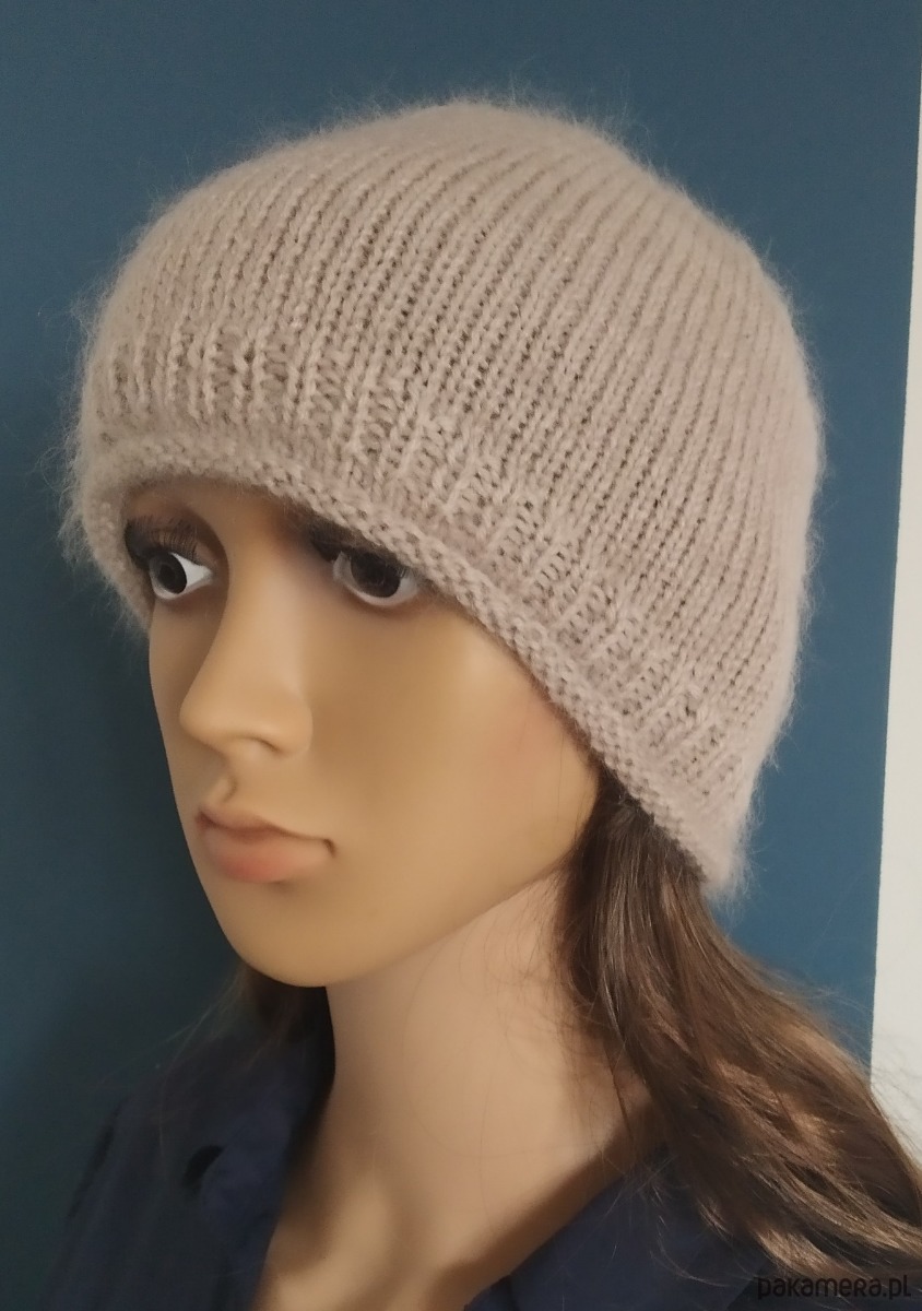 czapki damskie Czapka Cloche  cienka przejściowa z moheru beżowa 1