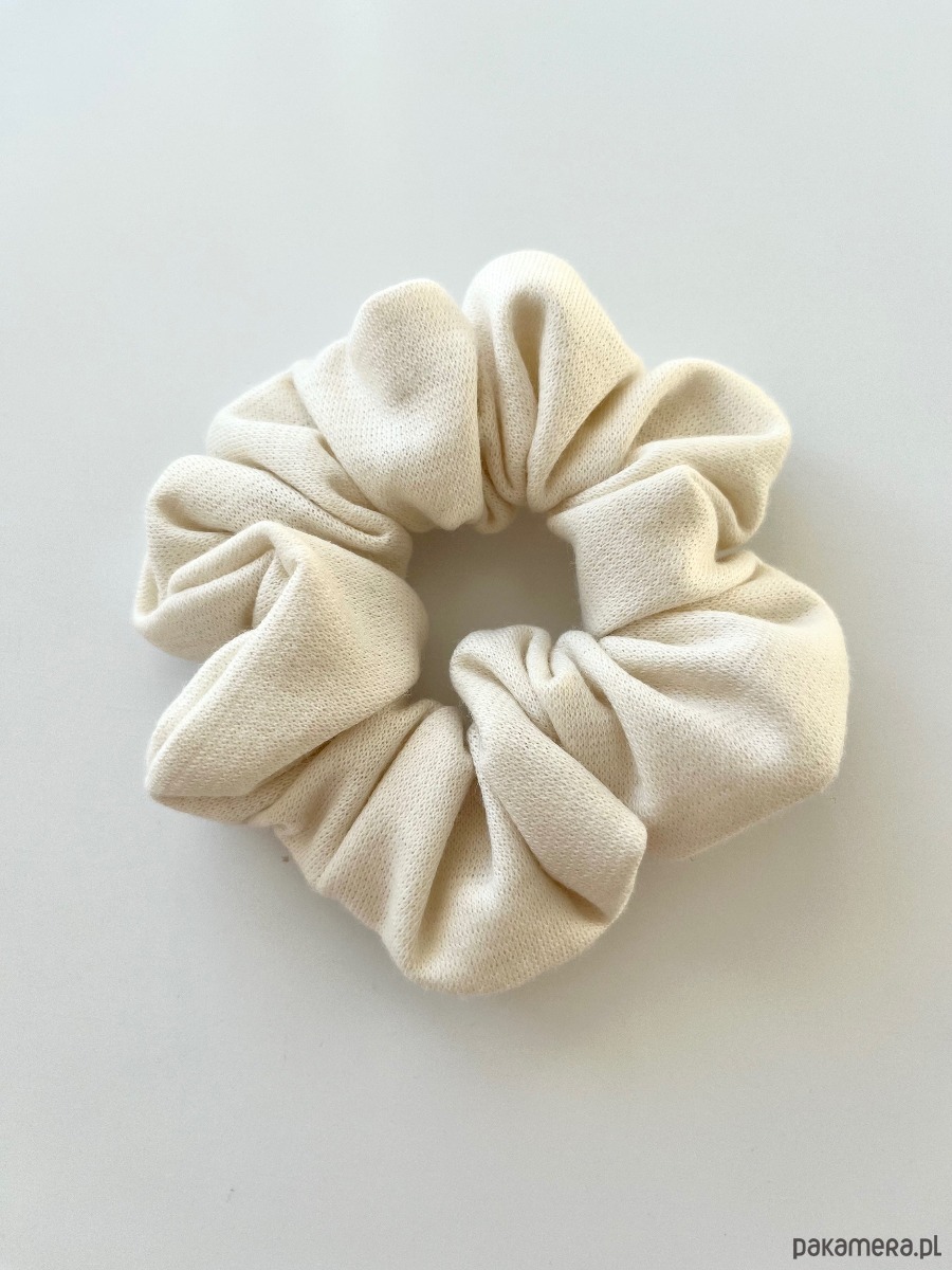 gumki do włosów Kremowa gumka scrunchie Soa z wełny owczej 2