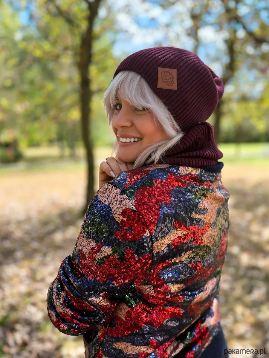 czapki damskie Bawełniana czapka jesienna logo ekoskórka Bordo 3