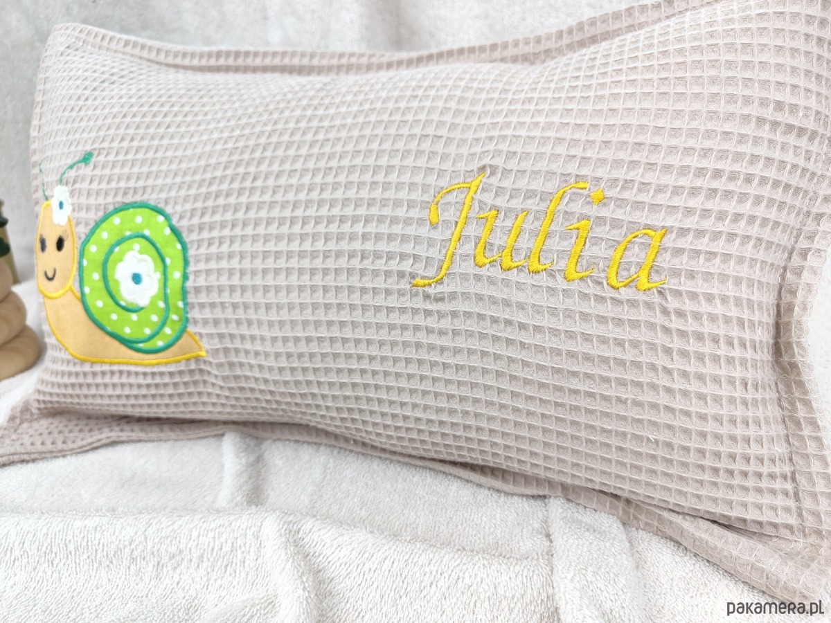 poduszki do pokoju dziecka Personalizowany prezent dla dziecka - imienna poduszka ze ślimaczkiem 2