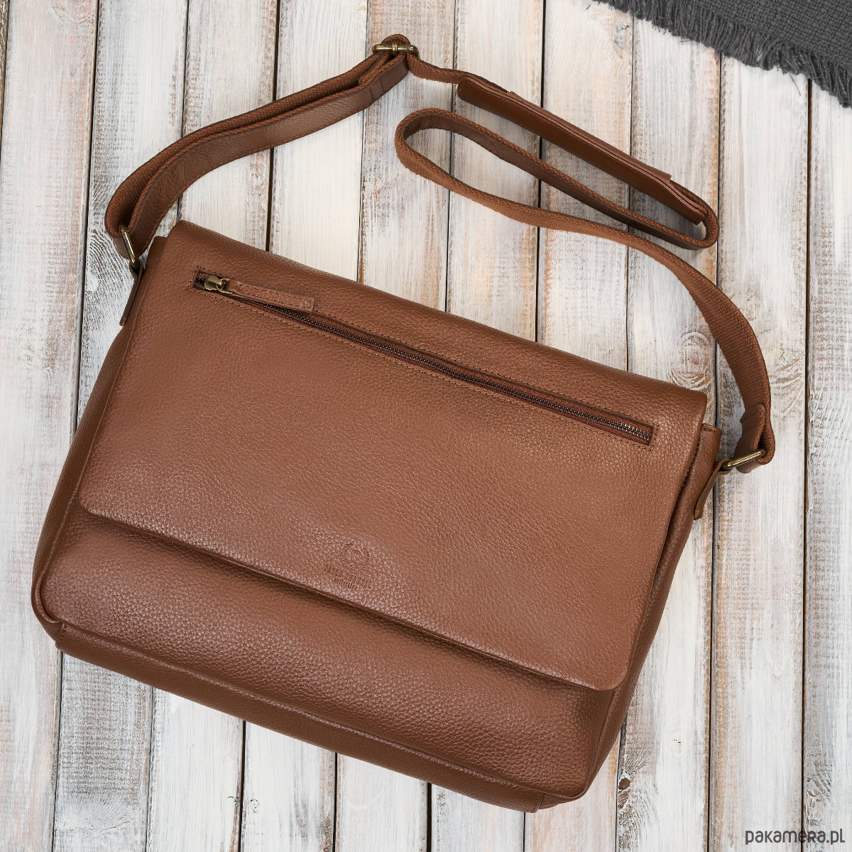 torby i nerki męskie Torba męska skórzana na laptopa na ramię brązowa Paolo Peruzzi IM-03-BR 3