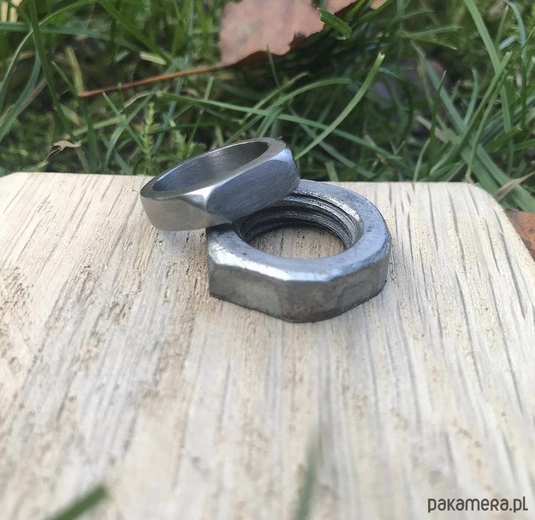 biżuteria męska Stalowy pierścionek sygnetowy 2