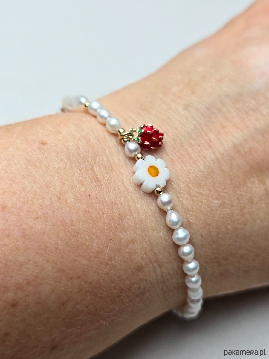 bransoletki złote Perełkowa Bransoletka  z Poziomkowym Akcentem 1