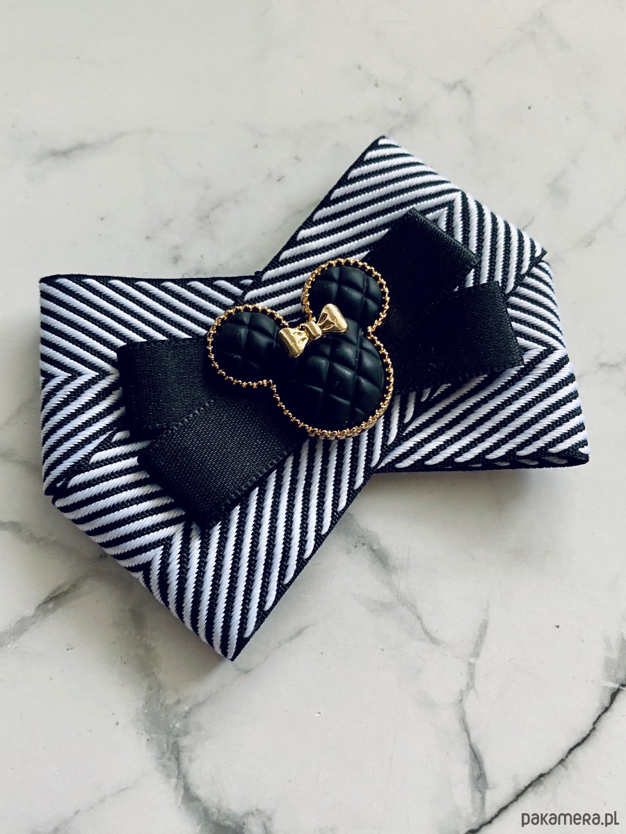 broszki Brosza Black & White MICKEY  Hit! 1szt 1