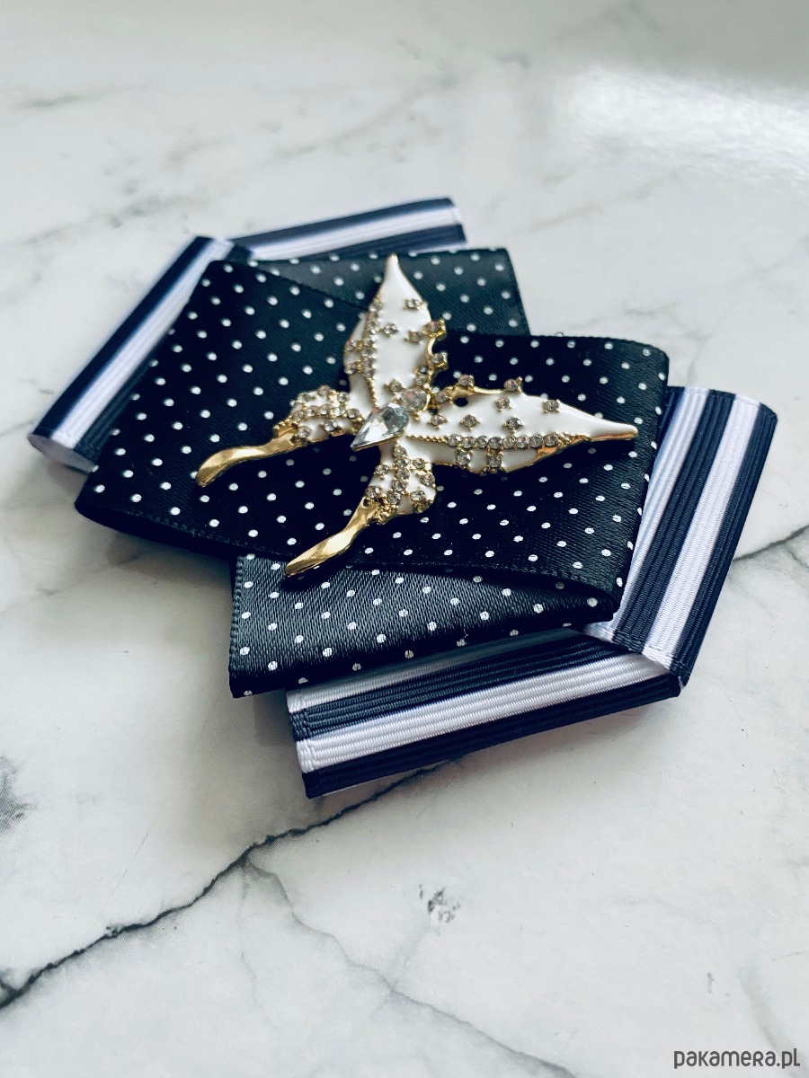 broszki Brosza Black & White z cudownym Motylem  NEW 8