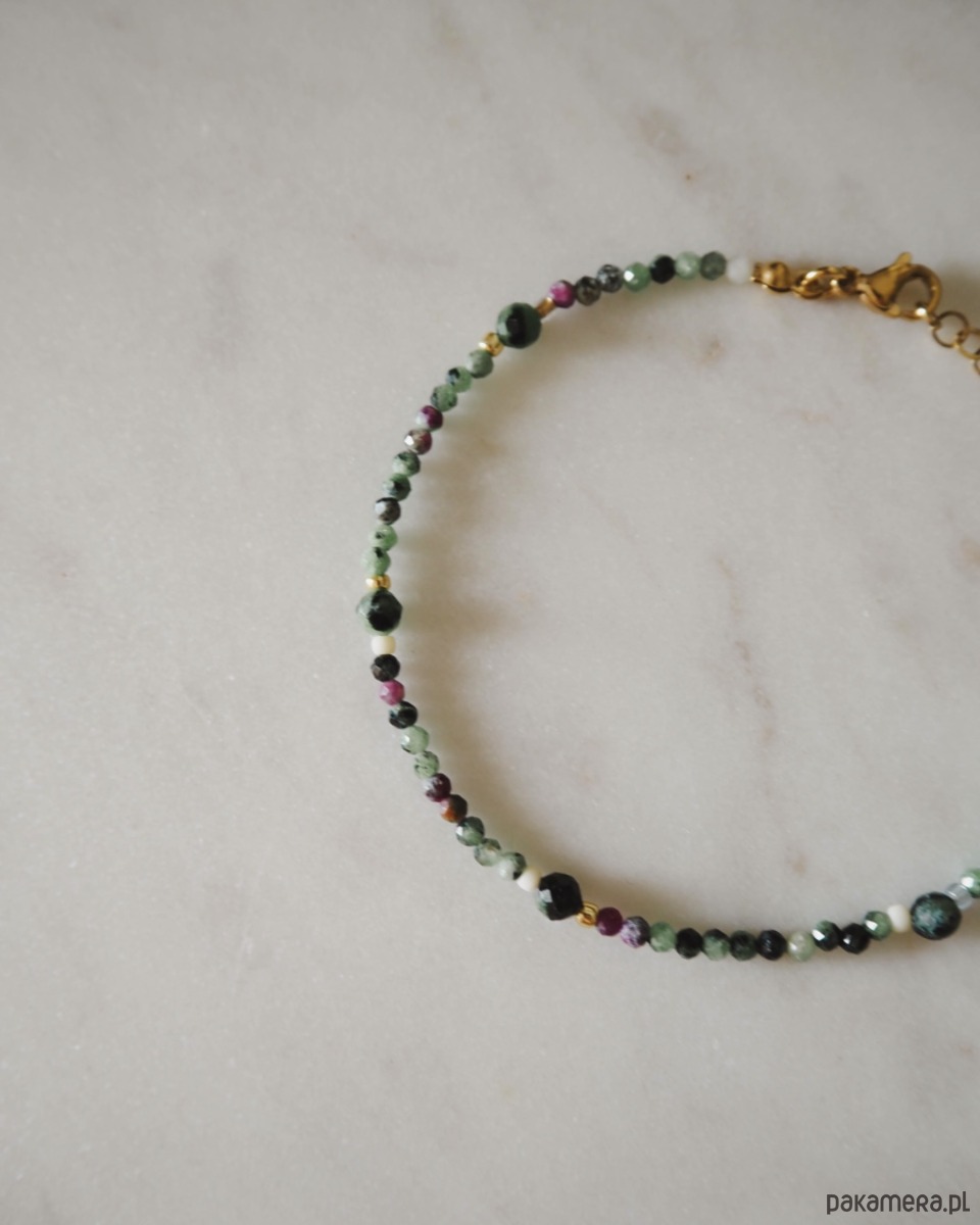 bransoletki z kamieni naturalnych Bransoletka z kamieni naturalnych zoisyt z rubinem 1