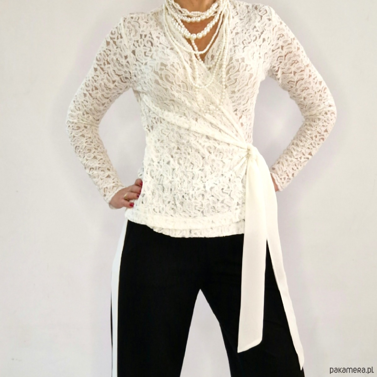 bluzki z długim rękawem damskie Elegancka bluzka z koronki ecru z kokardą roz 34-56 1