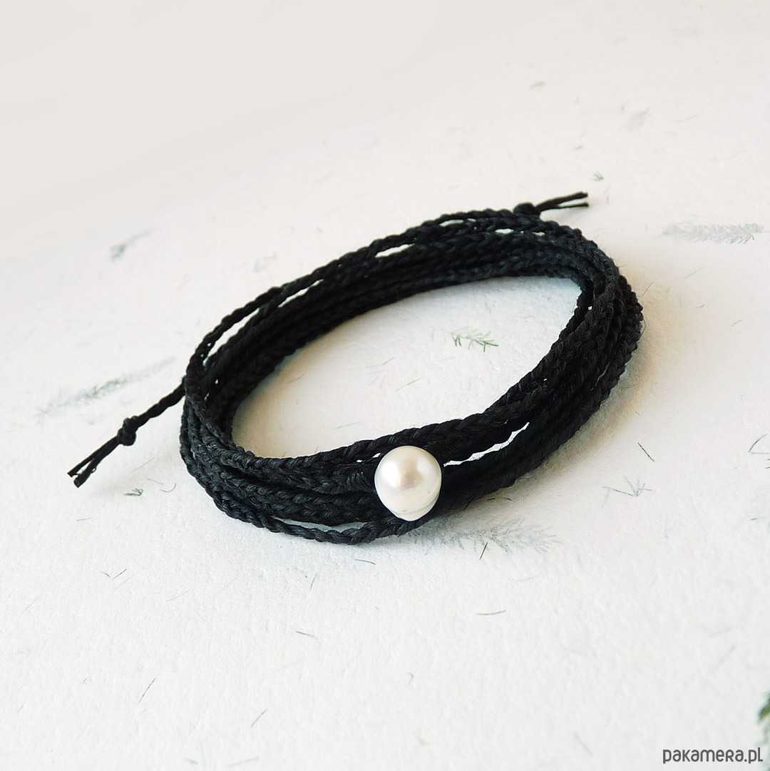 bransoletki na sznurku NATURE Len i perła czarna bransoletka 2