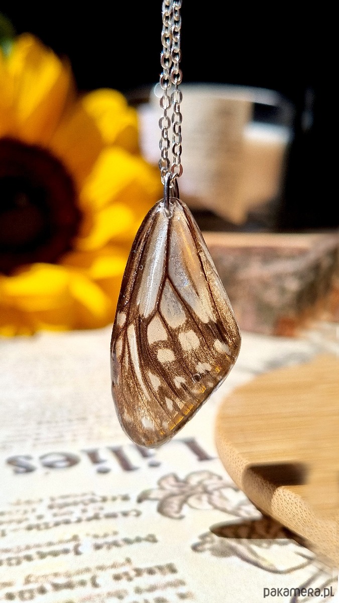 naszyjniki - inne Naszyjnik ze skrzydłem motyla 2