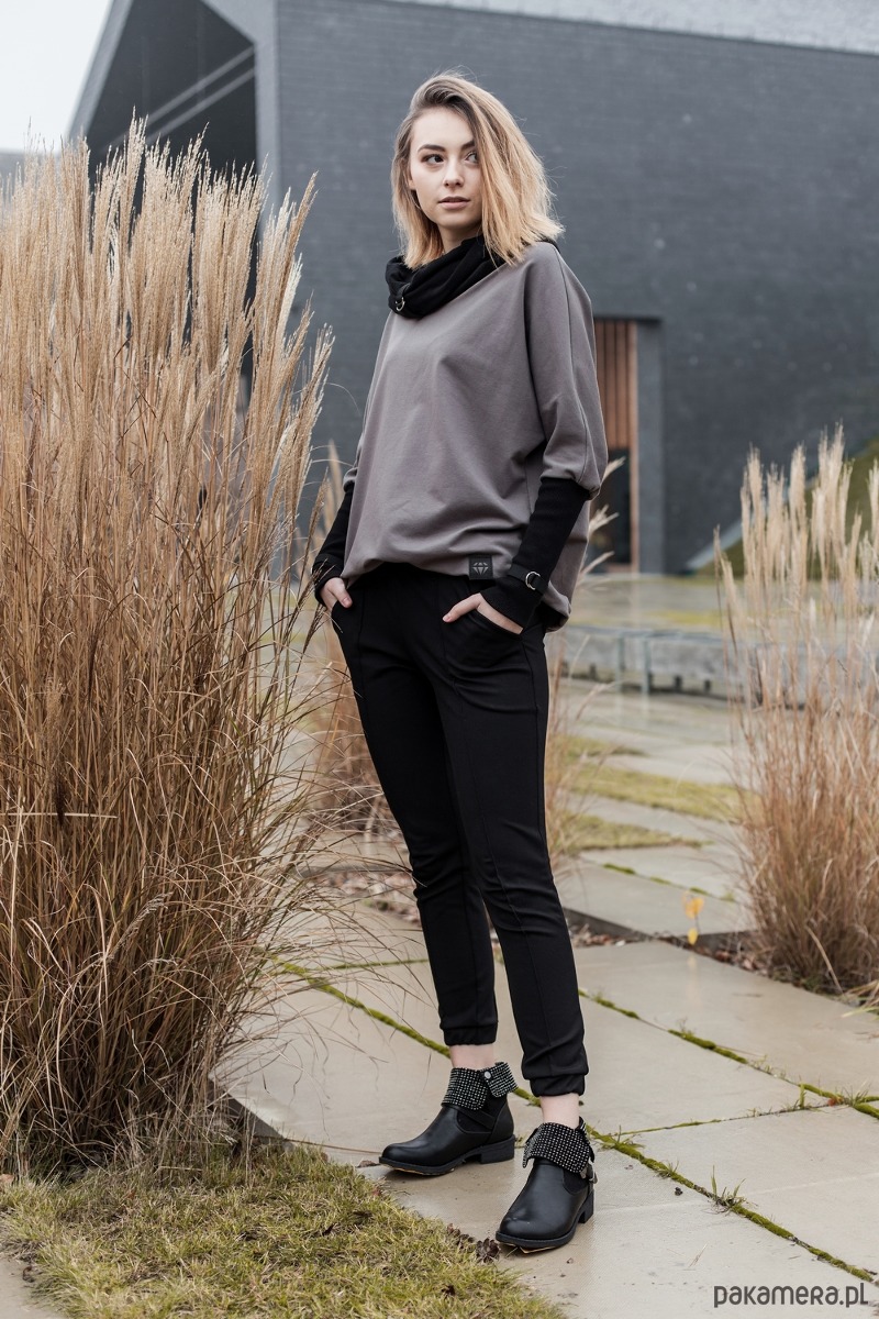 bluza bez kaptura damska Bluza z kominem szara 3