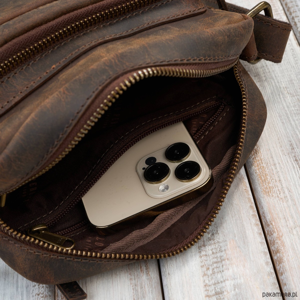 torby i nerki męskie Listonoszka męska skórzana saszetka na ramię brązowa vintage Paolo Peruzzi 6