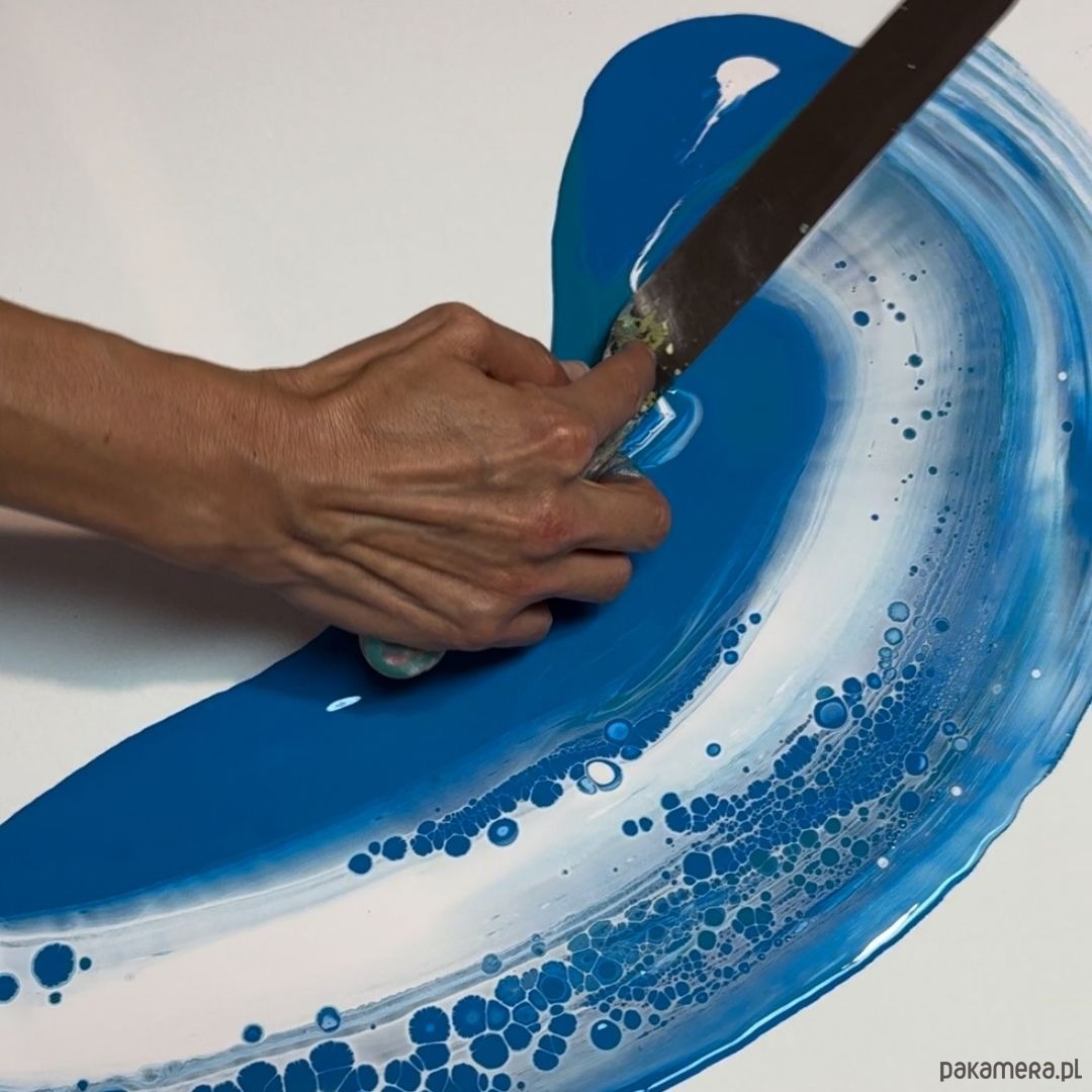 Warsztaty malarskie Pouring - wylewanie farb - warsztaty malarskie 1