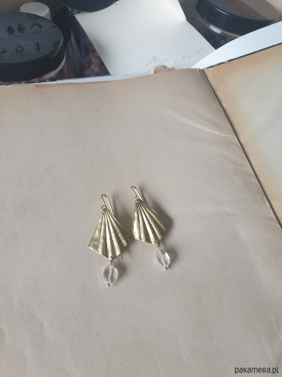 kolczyki z kamieniami Kolczyki ORIGAMI wachlarze z kryształem górskim, mosiądz 2