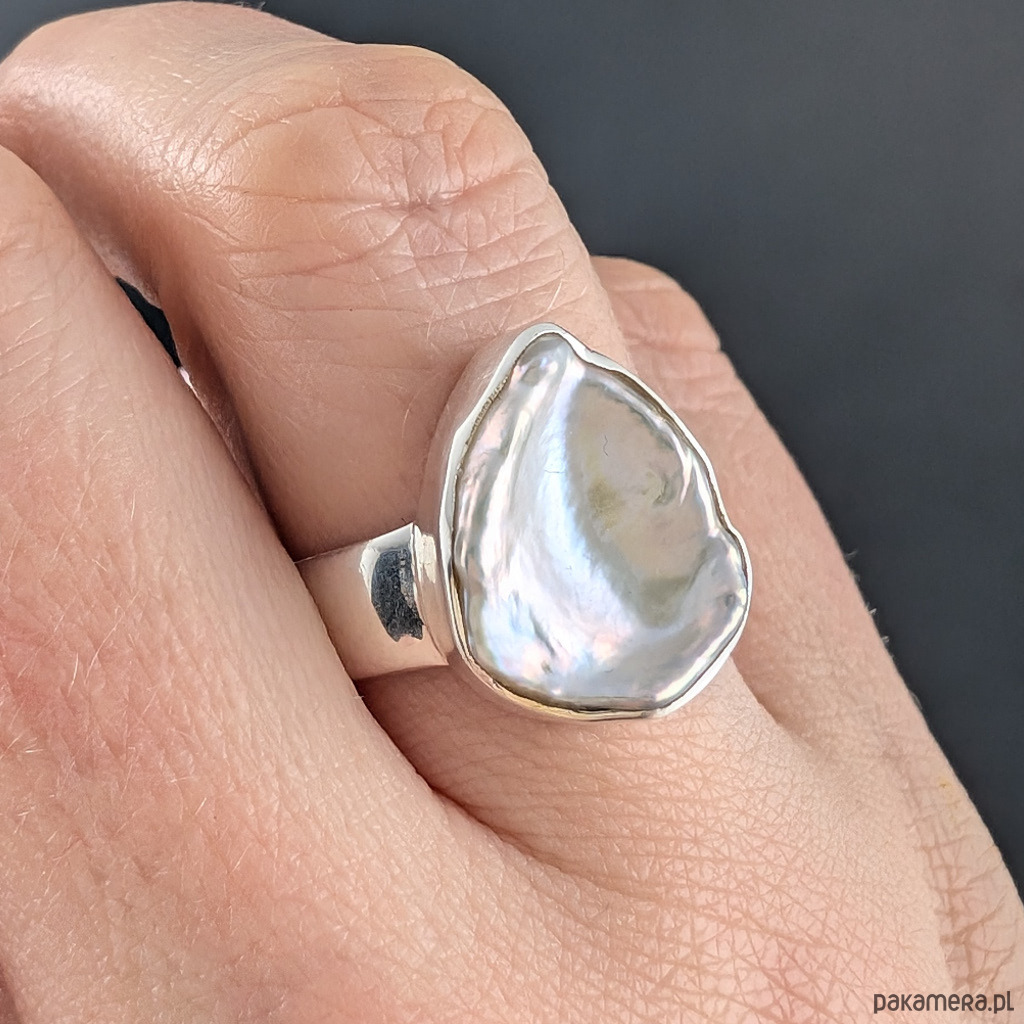 pierścionki srebrne Pierścionek surowy z perłą 5
