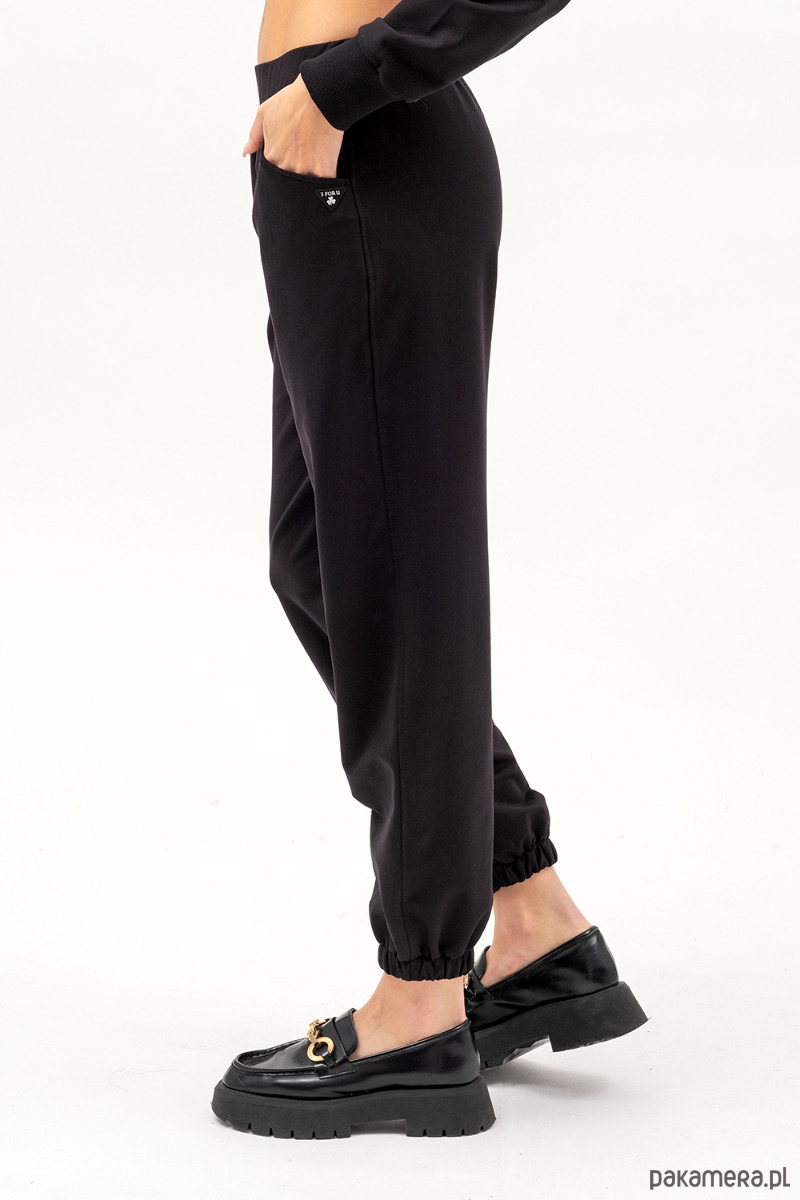 spodnie dresowe damskie Dresowe spodnie damskie ,,SEHER" czarny 1