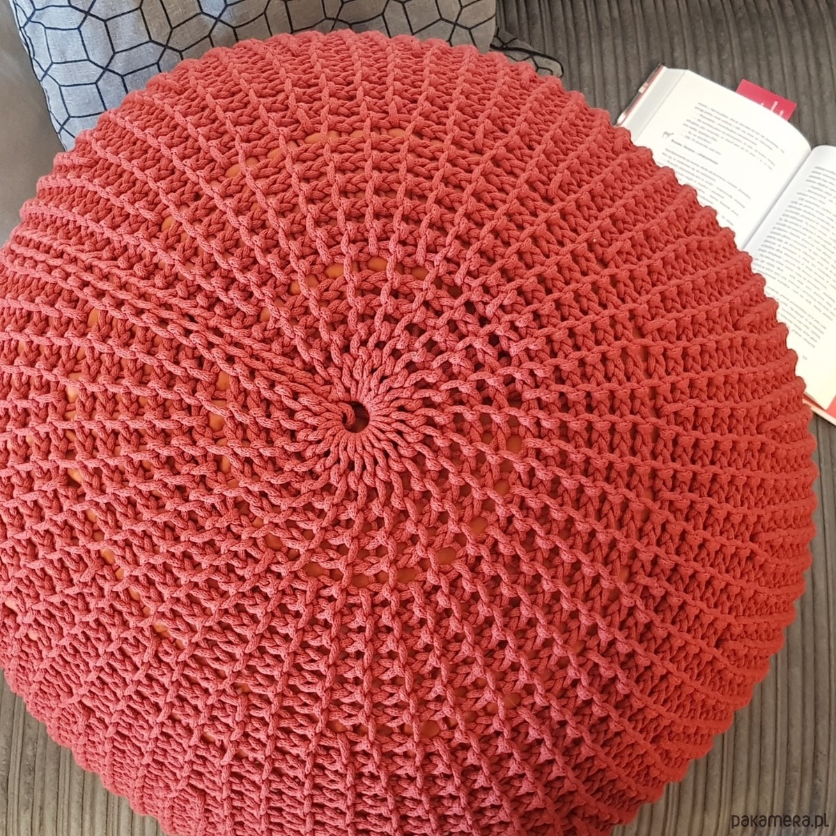 pufy do siedzenia Dziergany puf, puf, pufa, pufa na drutach 1