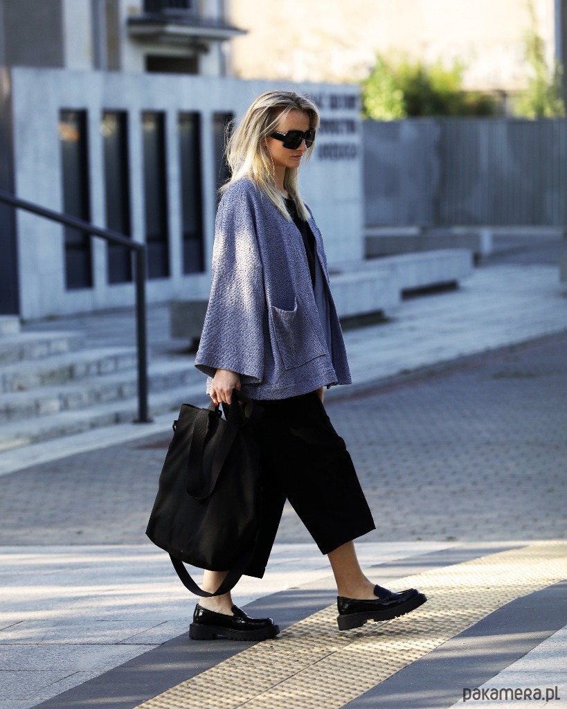 spodnie materiałowe damskie Tola - Dzianinowe spodnie culotte o długości 7/8 3