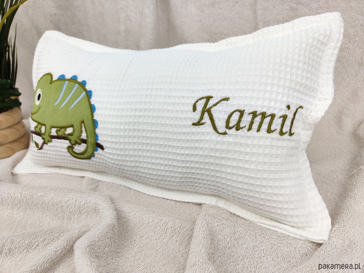 poduszki do pokoju dziecka Personalizowany prezent dla dziecka - imienna poduszka z kameleonem 2