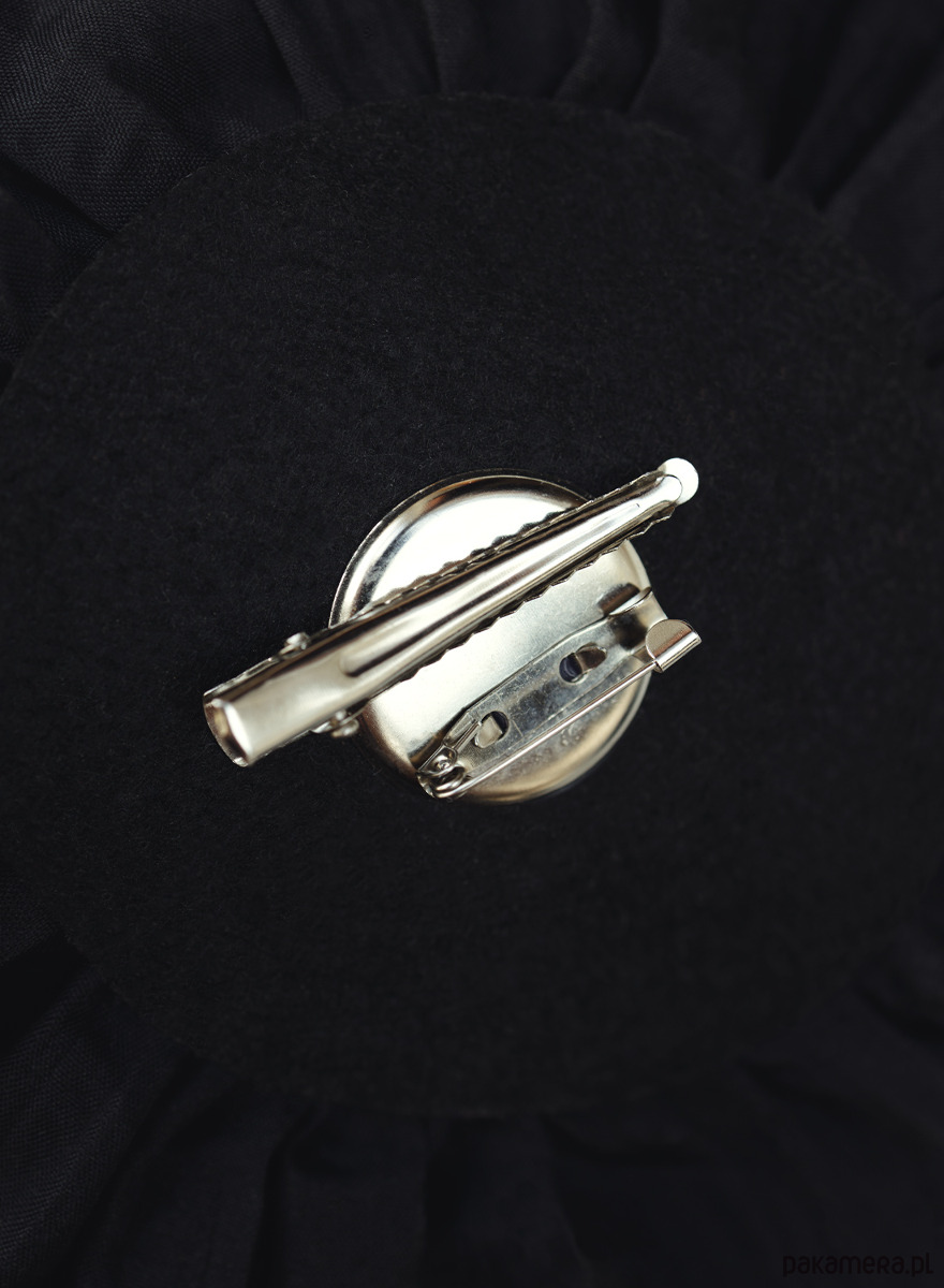 broszki Kwiat black 8