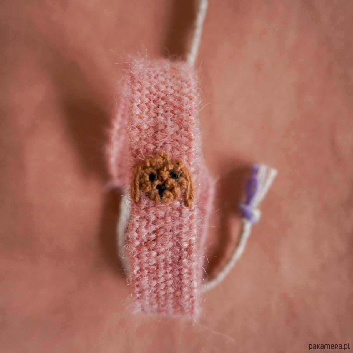 bransoletki na sznurku Ręcznie robiona bransoletka z haftowowanym pieskiem - pudel, spaniel 1