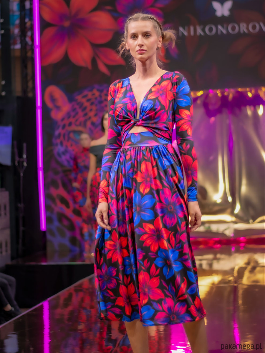 sukienki midi damskie Oceana - wielofunkcyjna sukienka 1